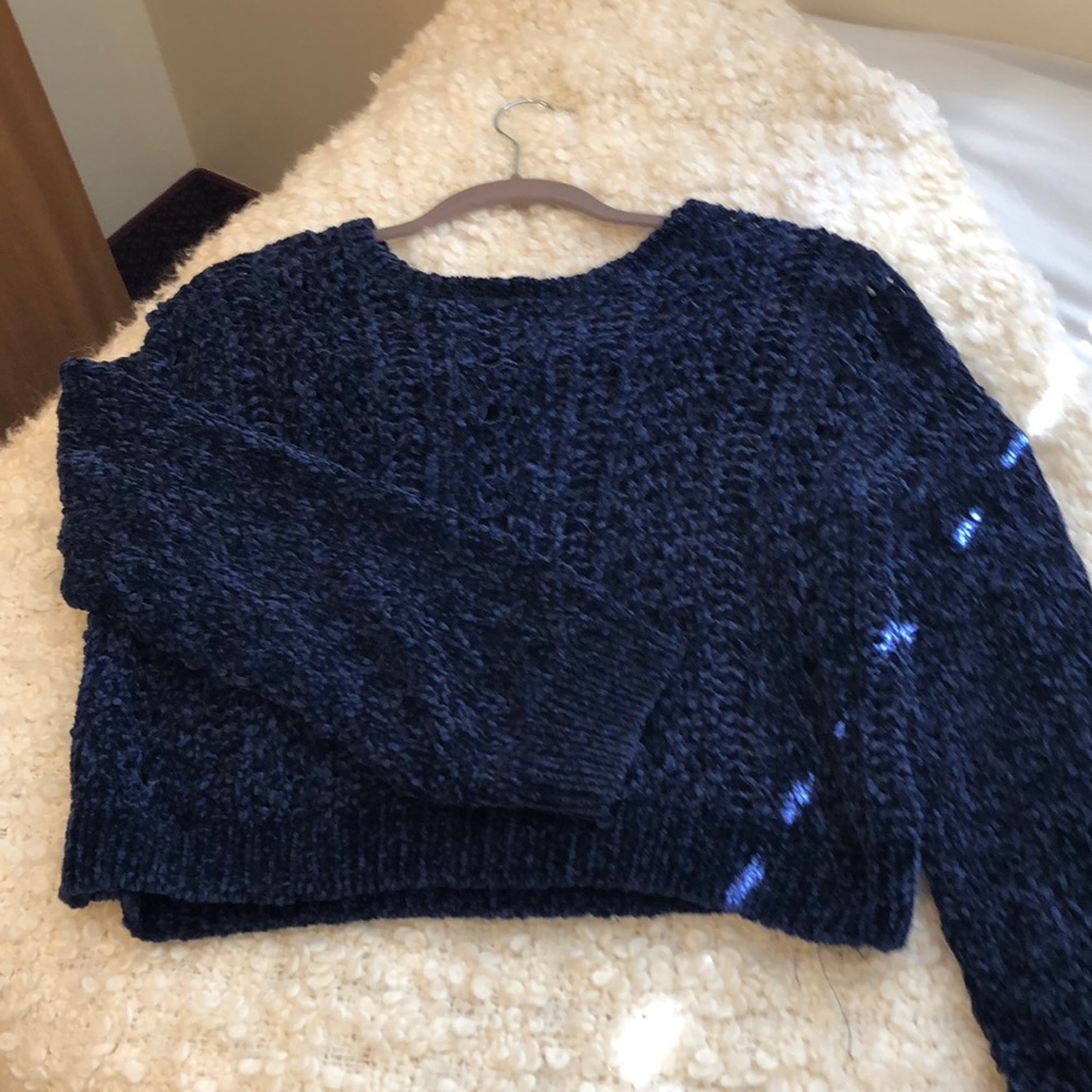 Forever 21 knit sweater. Size small. Cropped